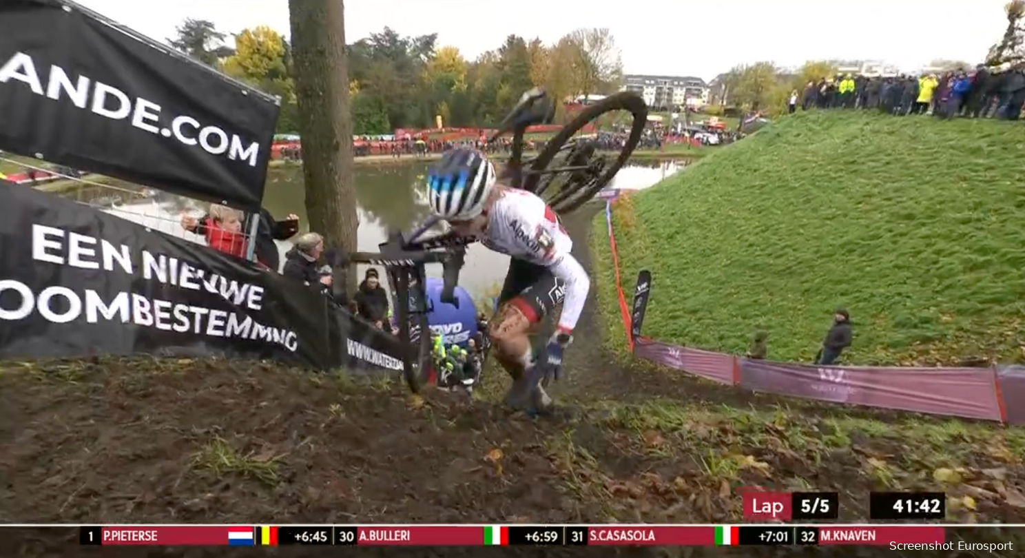 Pieterse heerste na een crash van Van Empel in Hulst op zondag.