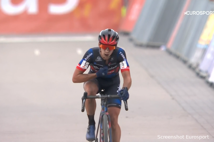 Van der Haar tikt schouder uit de kom in ronde één Ethias Cross: 'Winst was toen weg'