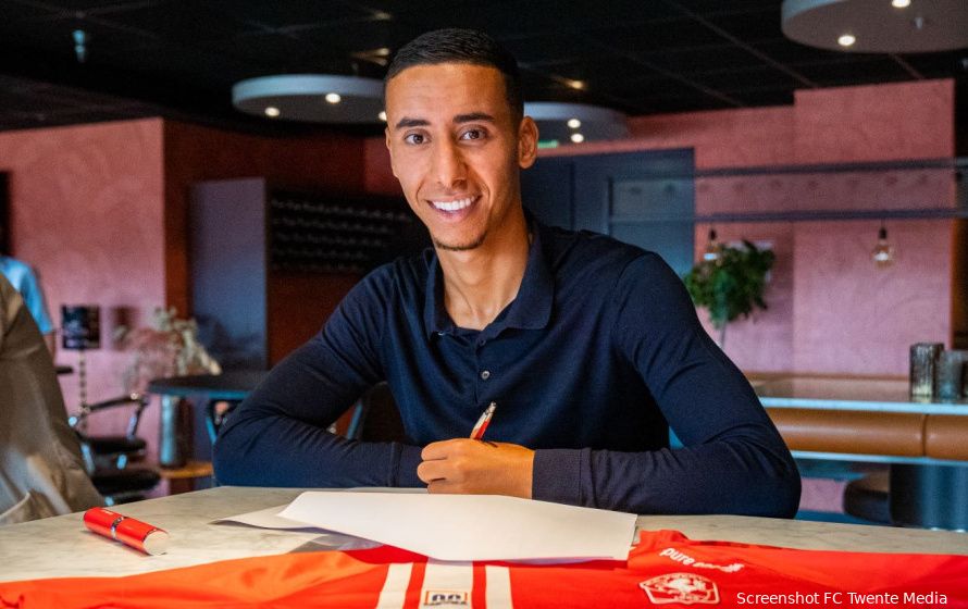 Salah-Eddine zet handtekening bij FC Twente: "Wil zoveel mogelijk spelen"