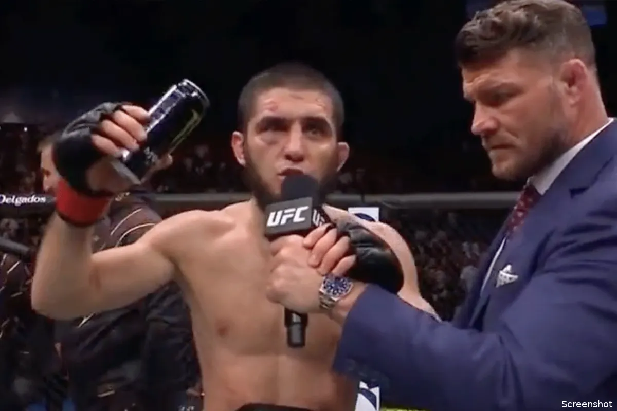 Makhachev verslaat Volkanovski en behoudt UFC titel in spectaculair gevecht