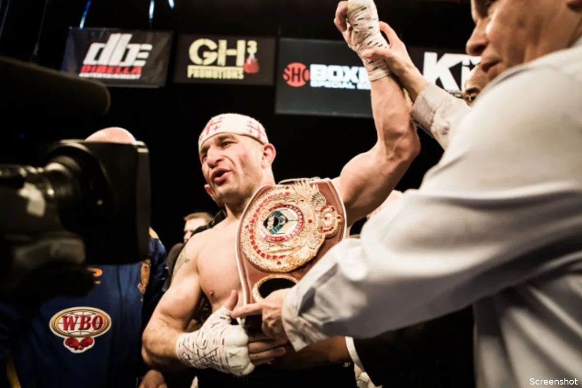 Beruchte bokser na 10 jaar celstraf vrijgelaten! 'Wil gelijk de ring weer in'