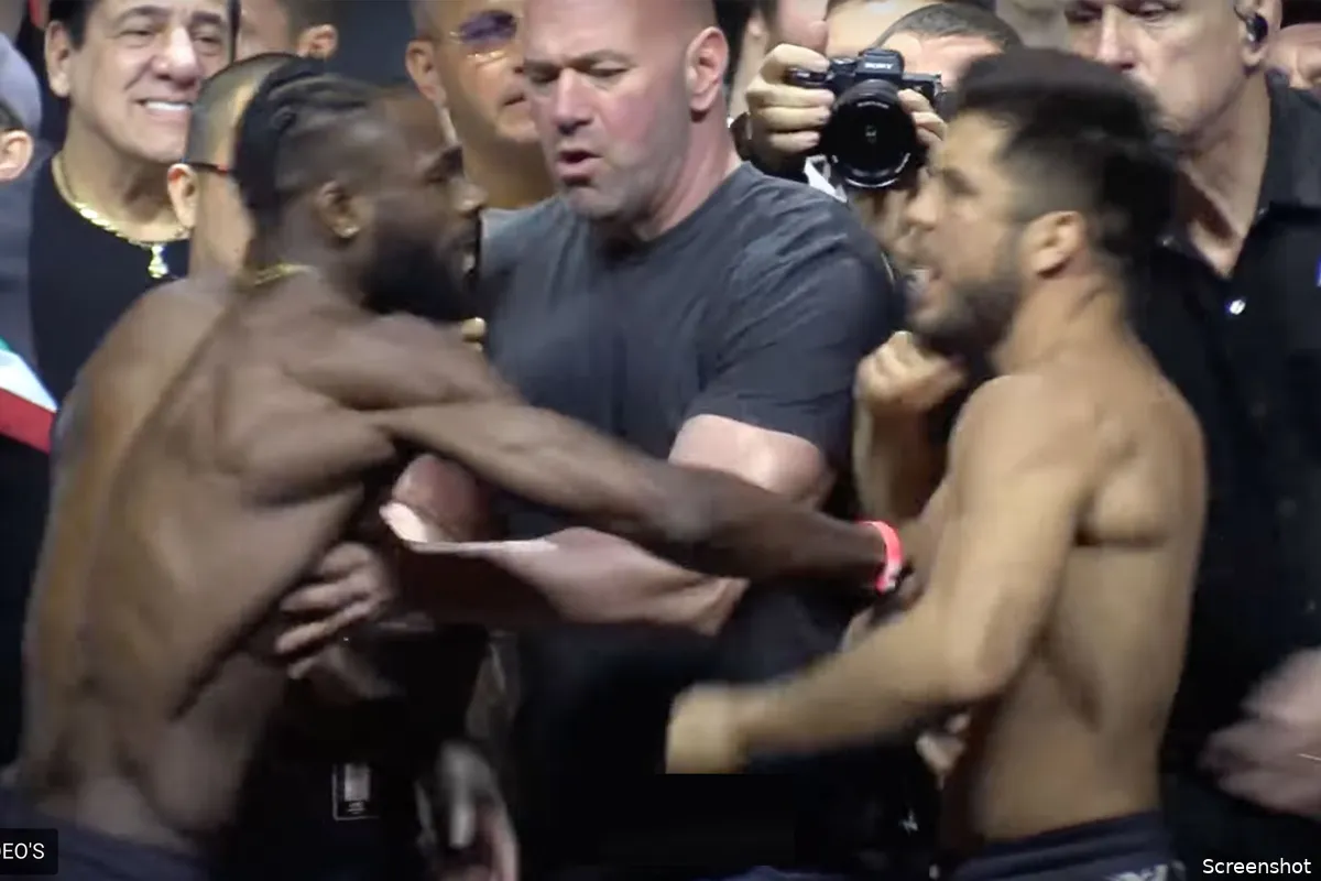 🎥 Aljamain Sterling en Henry Cejudo los op elkaar tijdens verhitte laatste UFC 288 staredown