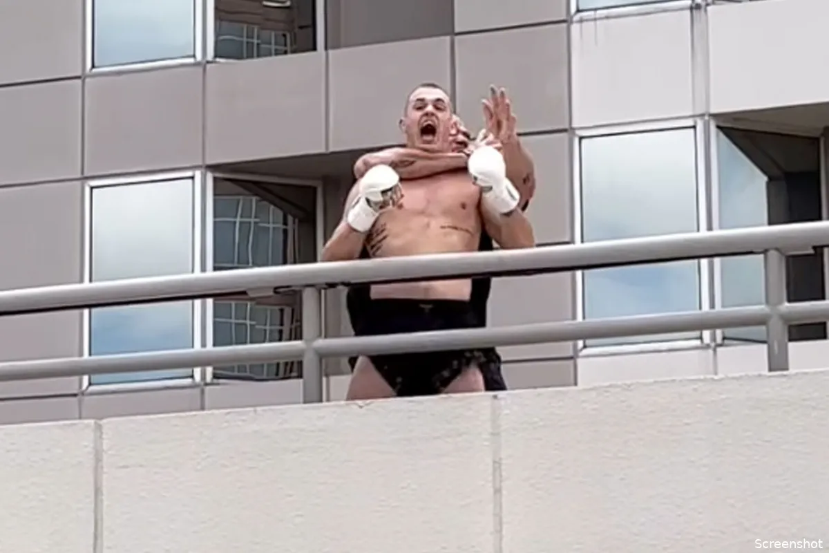 'Hij is dood!' UFC vechter maakt cruciale fout tegenover getergde rivaal