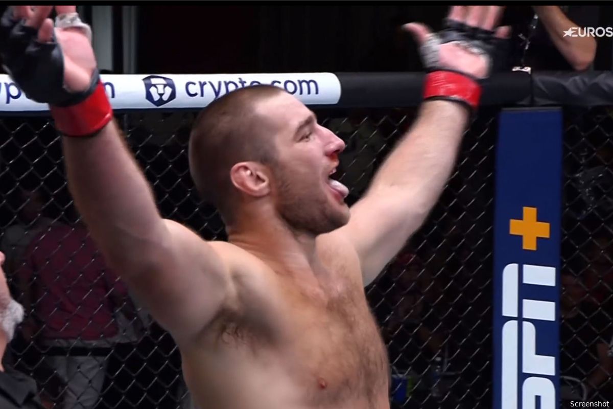 UFC-ster Sean Strickland deelt pak slaag uit aan Israel Adesanya fan! 'Te grote mond'