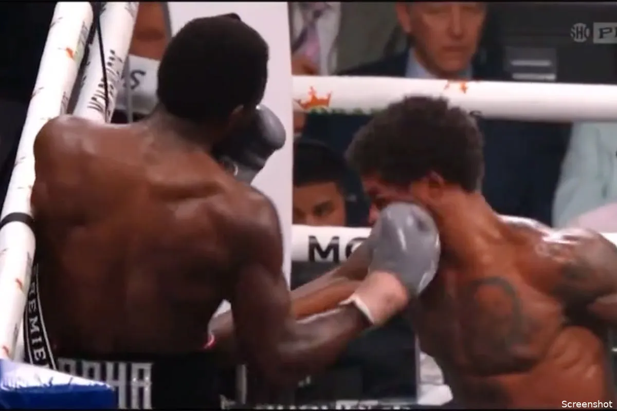 🎥 Terence Crawford straft Errol Spence af en schrijft boksgeschiedenis in Las Vegas