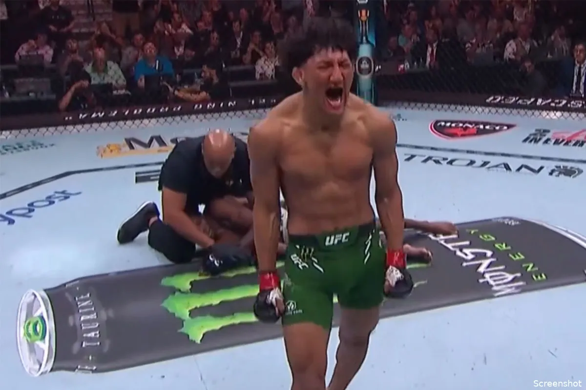 18-jarige UFC belofte Raul Rosas Jr vernietigt razendsnel tegenstander! 'Iets te bewijzen'