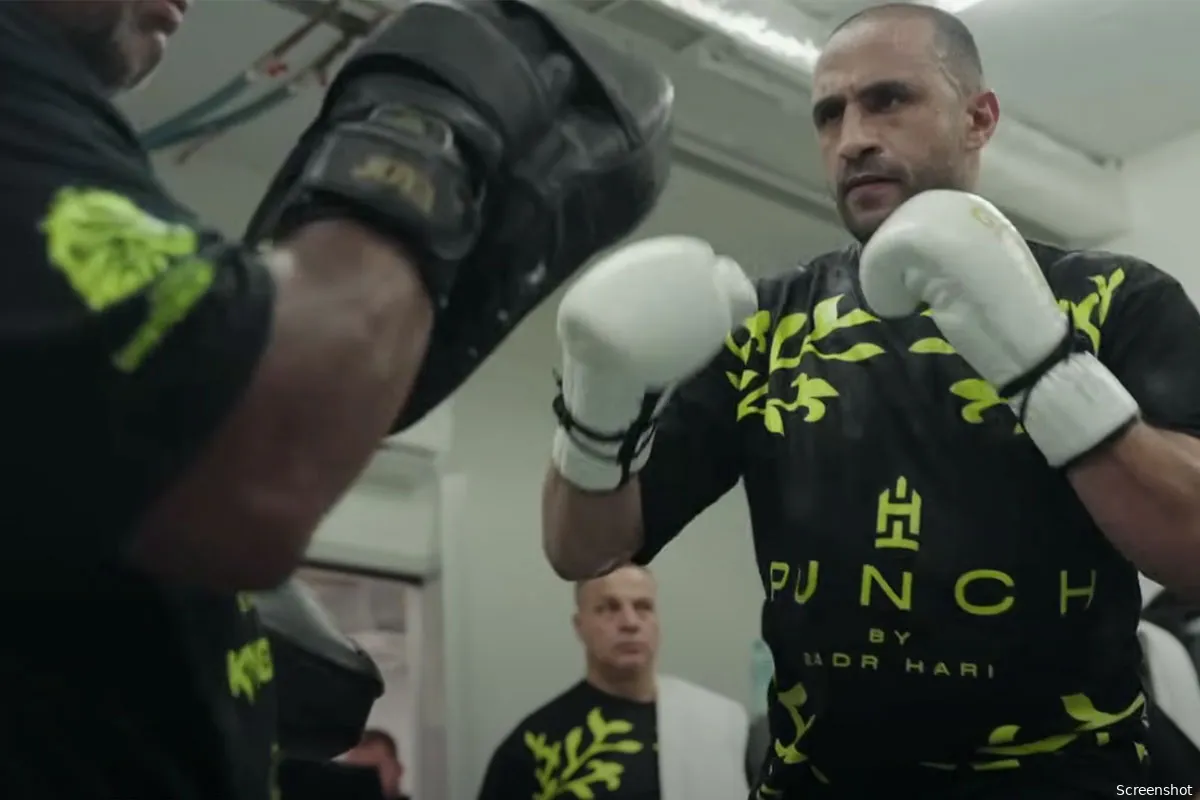 Badr Hari was klaar om te winnen: Unieke beelden voor Glory 89 gevecht
