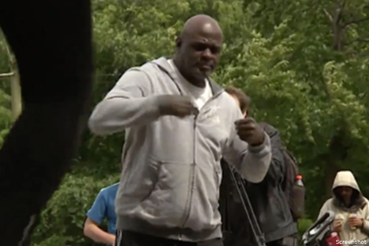 Topkickbokser Ernesto Hoost plant comeback op 58-jarige leeftijd: 'Inspiratiebron'