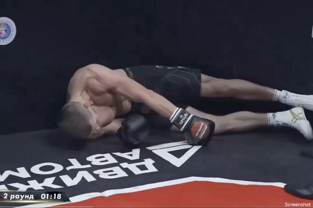 🎥 Snelle vuisten! Bokser deelt verwoestende knock-out uit in Rusland