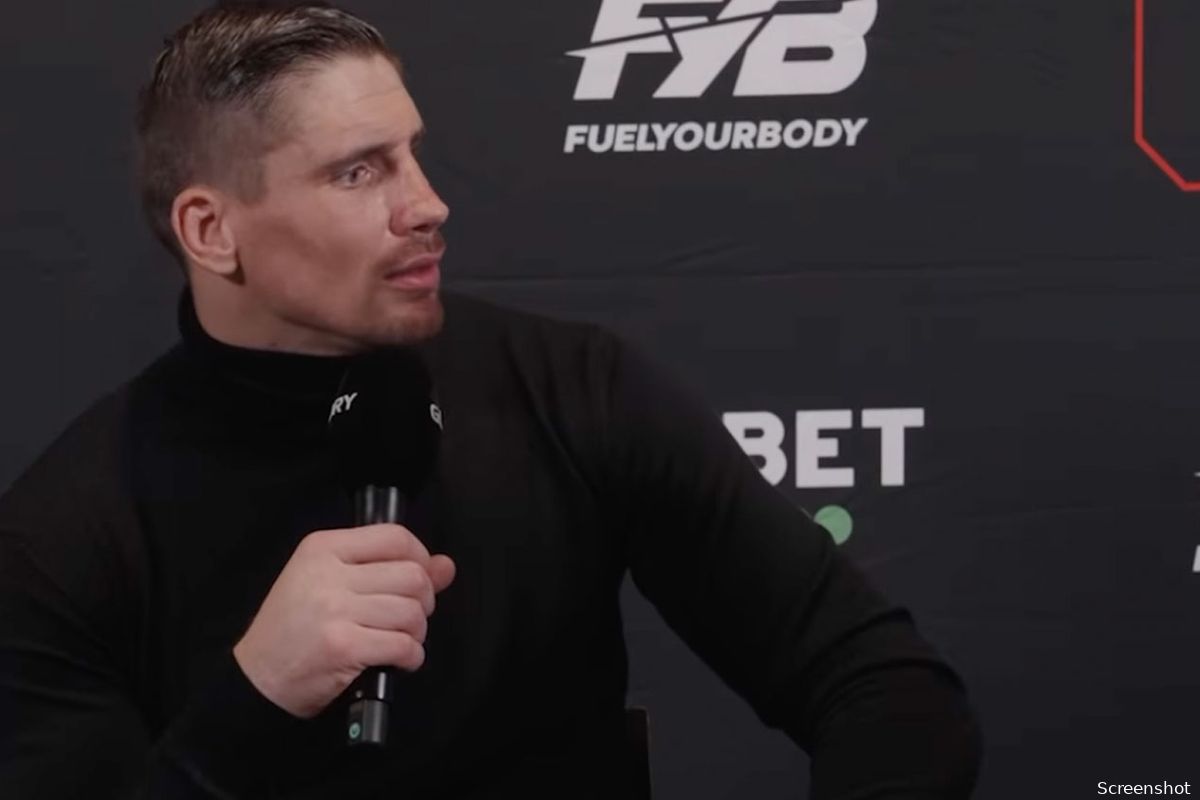 🎥 Rico Verhoeven compleet verrast tijdens persconferentie: 'Vet momentje’