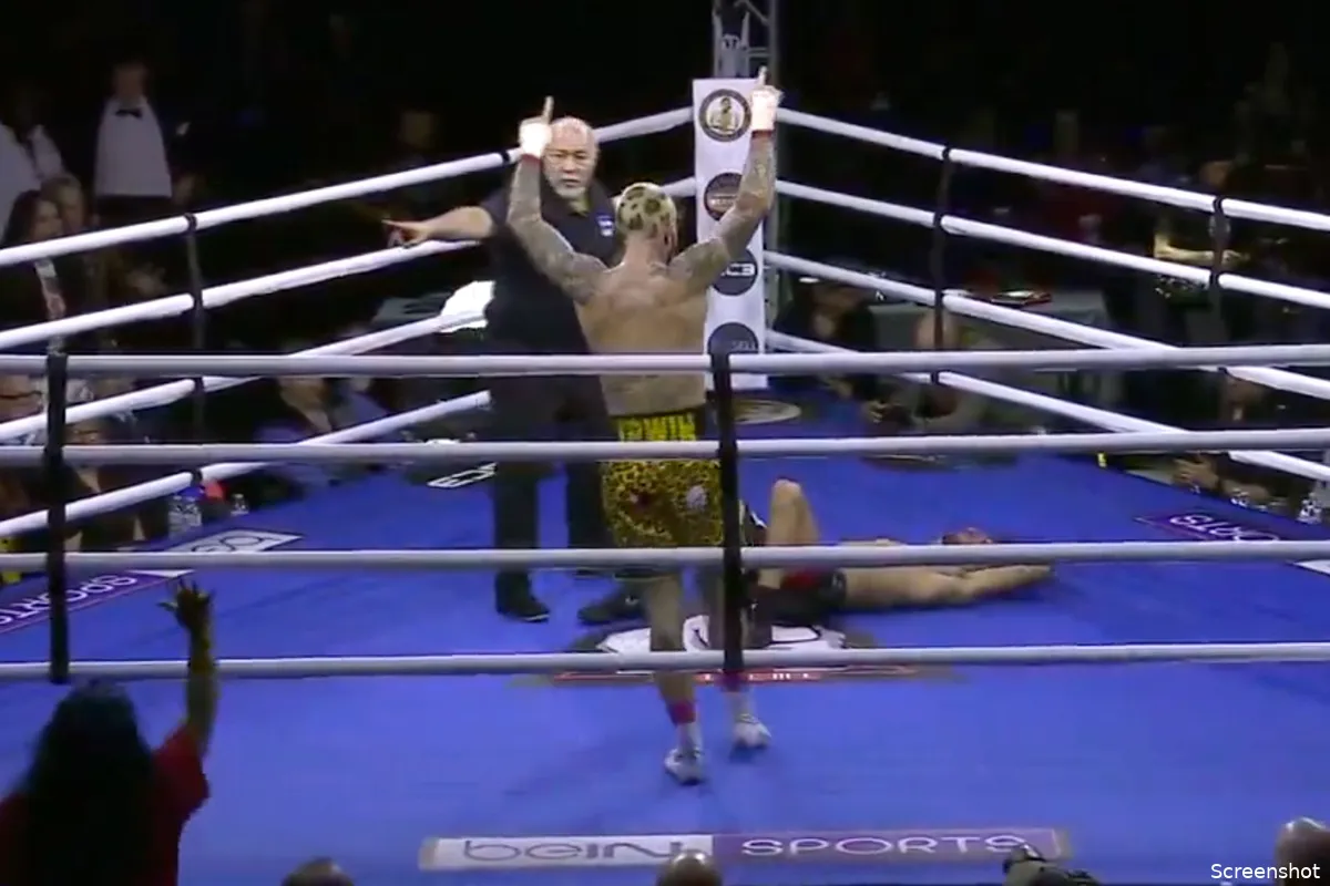 🎥 Plofkop! Hoofd bokser blaast op als 'n Ballon na pak slaag in bareknuckle wedstrijd