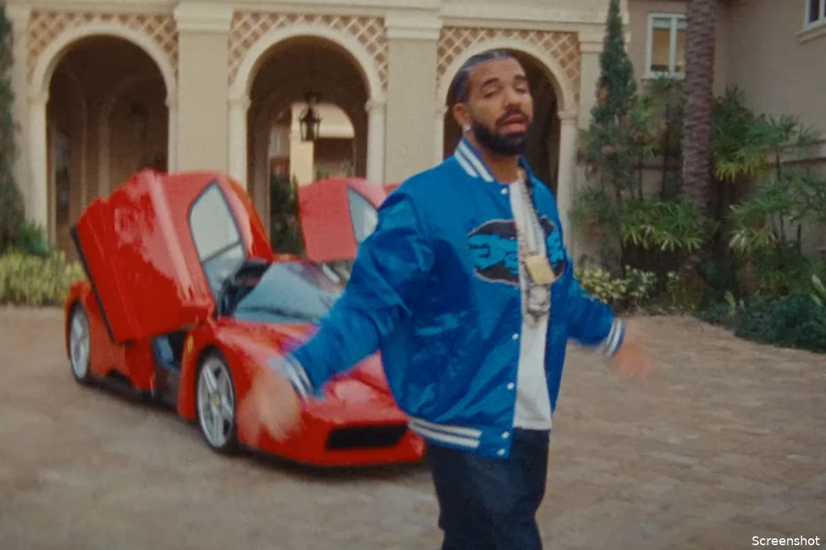 'Kopschop graag!' Rapper Drake gokt weer absurd hoog bedrag op UFC wedstrijd