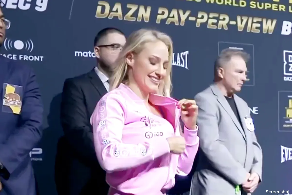 🎥 Bokskampioene Ebanie Bridges in lingerie steelt de show tijdens staredown met rivaal