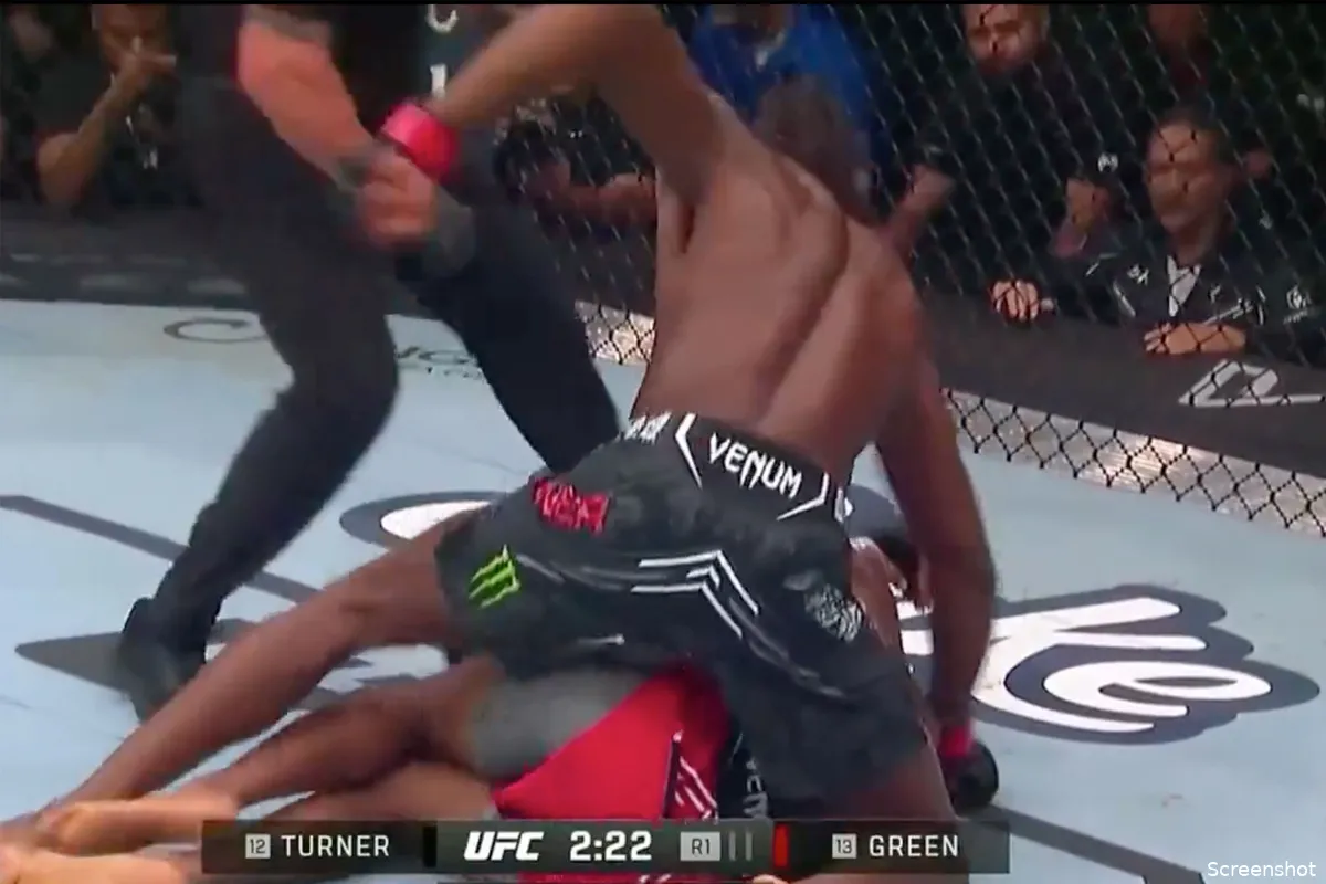 🎥 Afslachting in UFC-gevecht: Vechtbaas White woest op lakse scheidsrechter