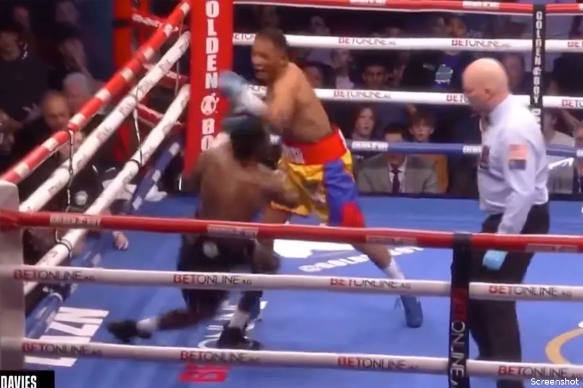 🎥 'Oude mannen kracht!' 40 Jarige Ismael Barroso slaat jonge rivaal onderuit