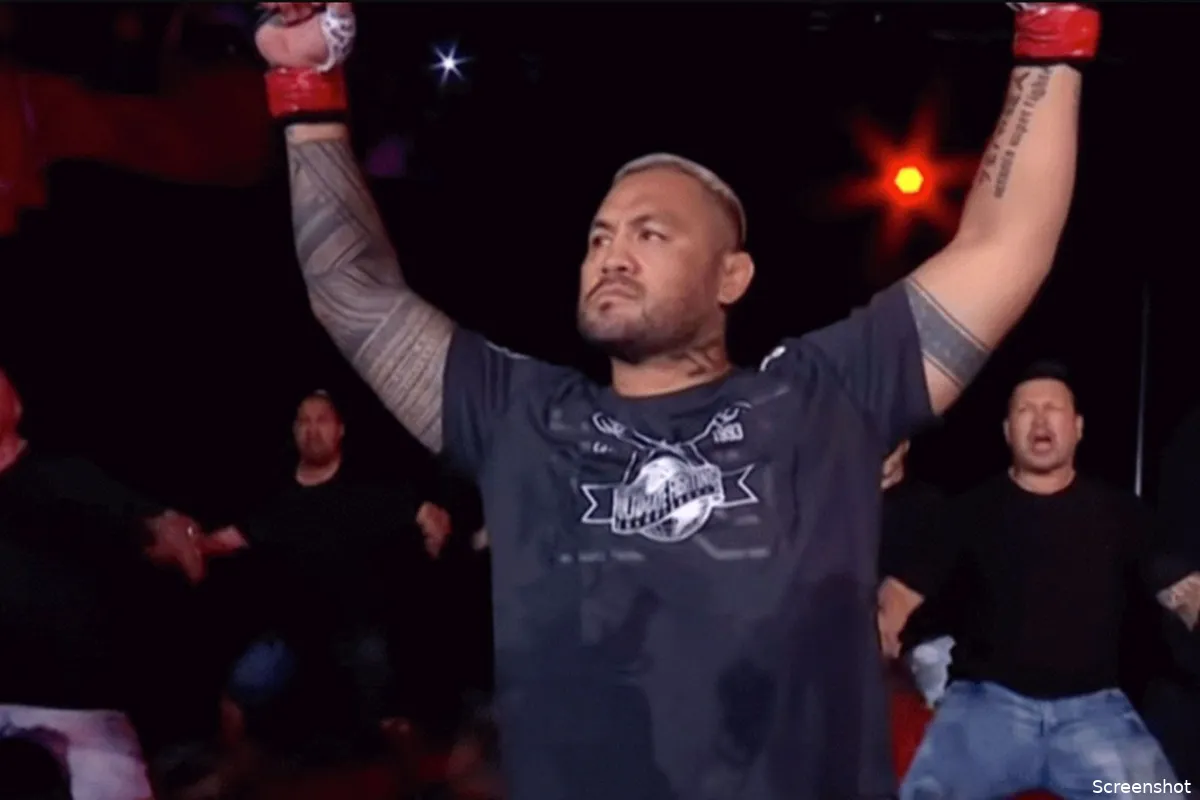 Vechtlegende Mark Hunt maakt comeback: 'Geboren om te knokken'