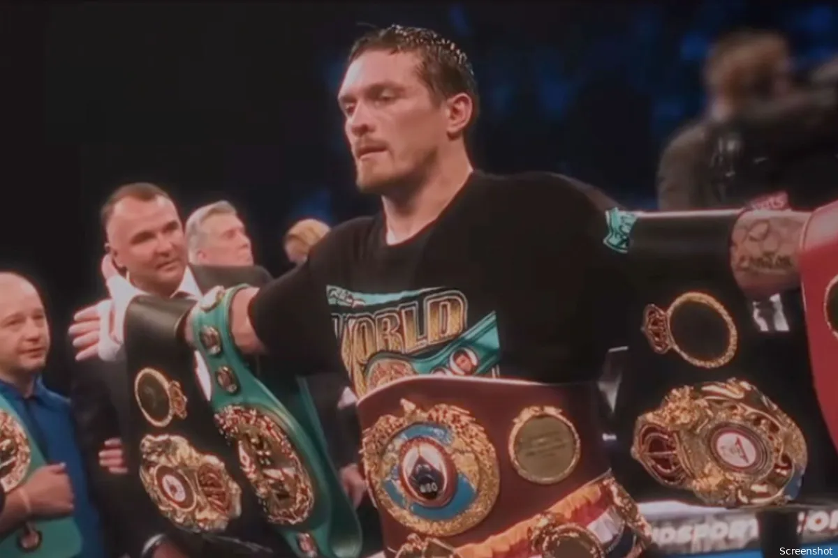 Ongeslagen Usyk geeft al zijn bokstitels op? 'Passie najagen'