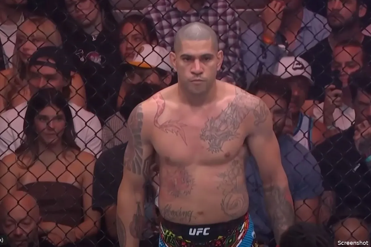 Pereira redt UFC evenement en krijgt MEGA bonus! 'Vechtbaas strooit met geld'