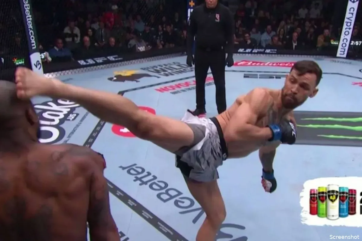 50.000 dollar voor de UFC trap van de eeuw - Moet je zien!