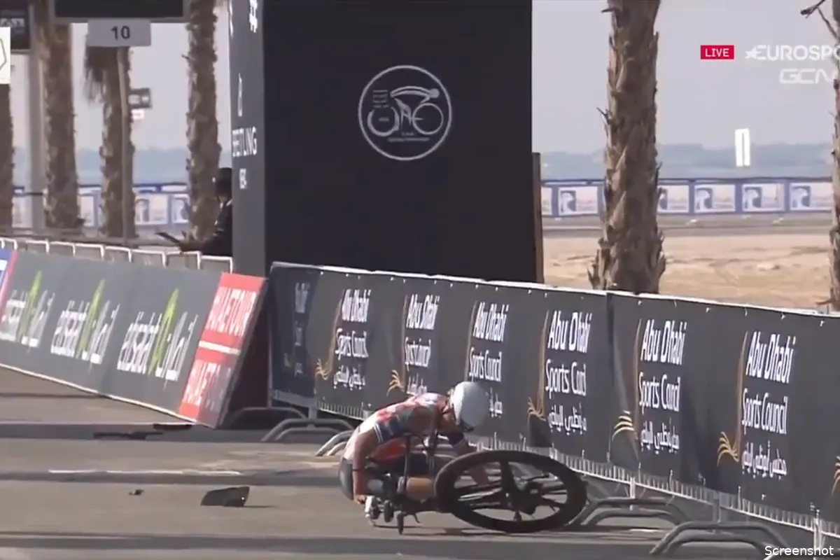 [Update] Tiberi dinsdag niet meer van start na bizarre val in UAE Tour