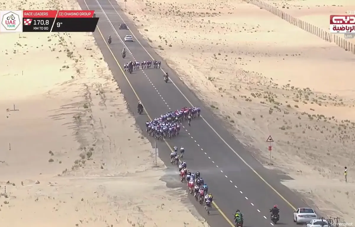 Van der Poel klopt Dekker en Viviani na zinderend waaiergeweld UAE Tour