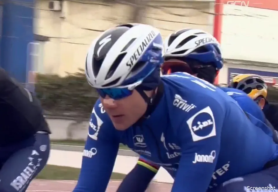 Jakobsen terug in het wielerpeloton: 'Ik heb het fietsen heel erg gemist'