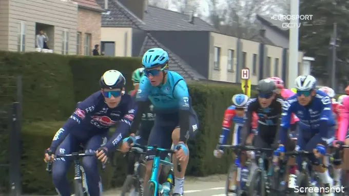 Diskwalificatie Vergaerde en Fedorov na ruzie; Schär uit koers na weggooien bidon