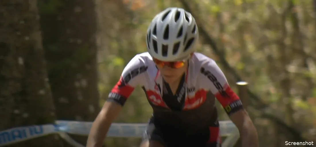 21-jarige Lecomte geeft demonstratie weg tijdens World Cup in Albstadt