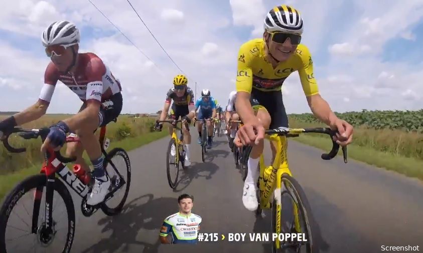 Video's tonen dat Van der Poel zich vermaakt in zware Touretappe: 'Het is koers!'