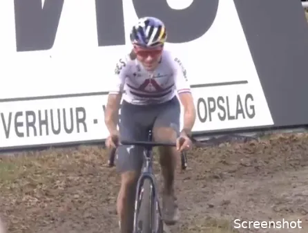 Veldrijden op TV 4 januari 2022 | Tussendoortje in Gullegem met Pidcock als blikvanger
