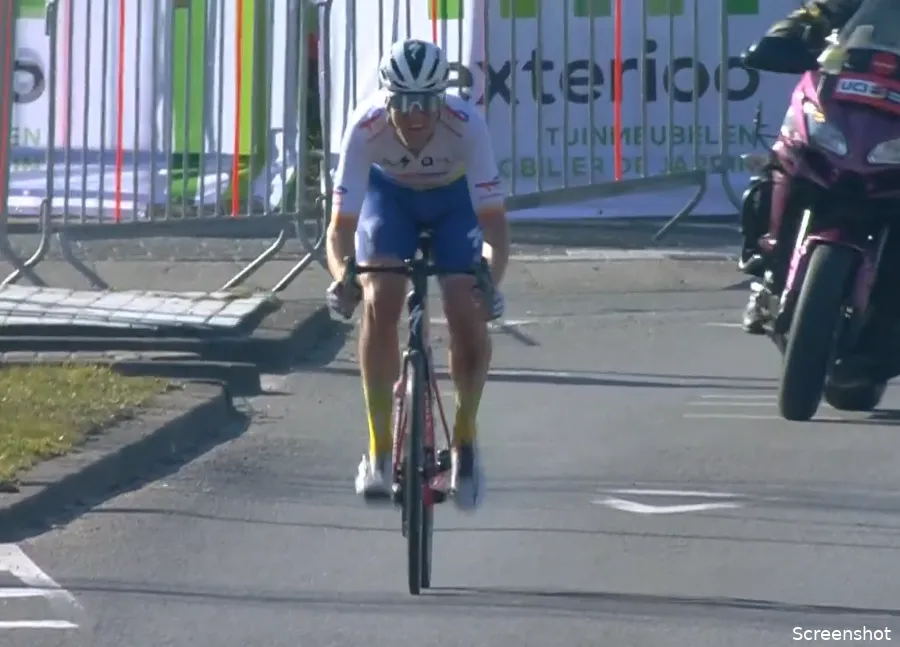 Van Gestel schrijft Ronde van Drenthe op zijn naam na late ontsnapping