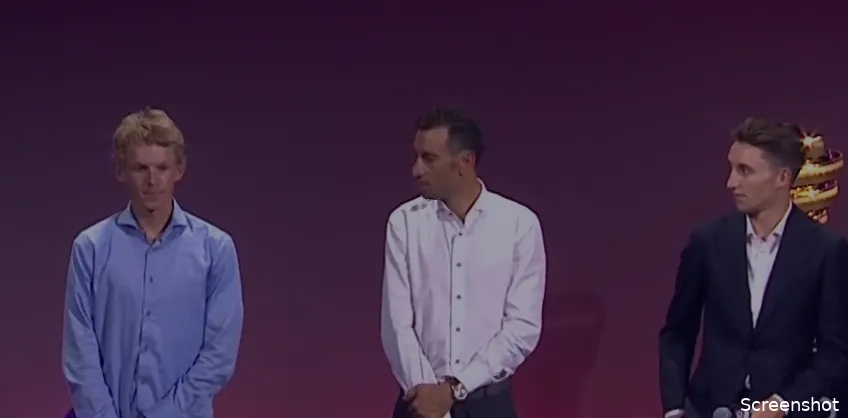 Blauwe trui Bouwman en roze trui Hindley hopen aan de start te staan van de Giro d'Italia in 2023