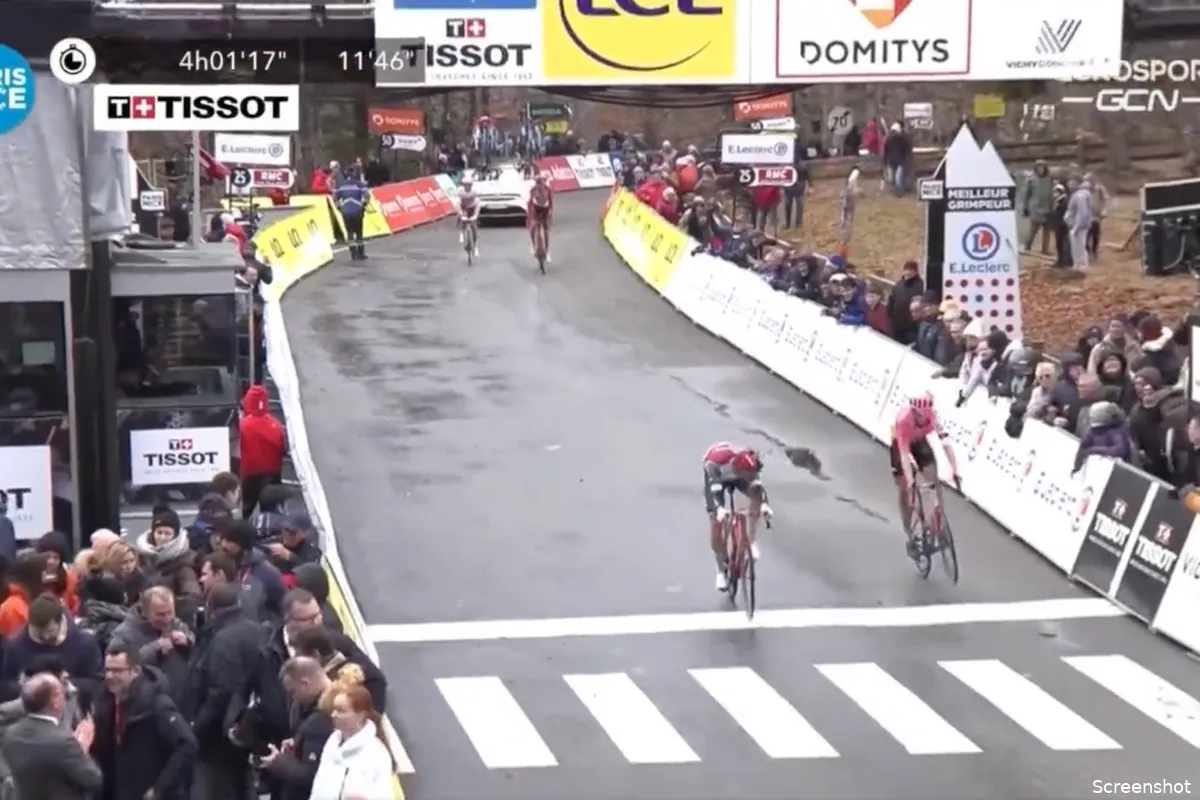 🎥Haha! Gele trui Cort en groene trui Pedersen dollen met sprint om 68ste plaats