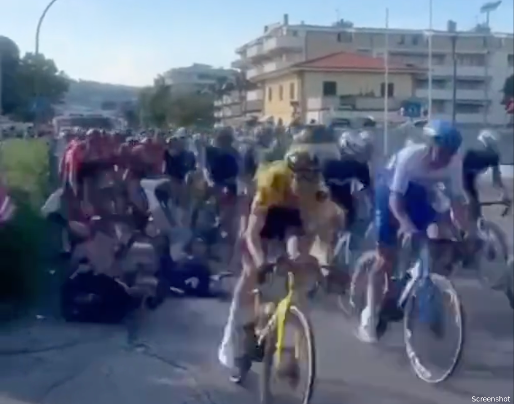 🎥 Toeschouwer filmt valpartij Giro d'Italia van dichtbij, zwieper zorgt voor keiharde crash