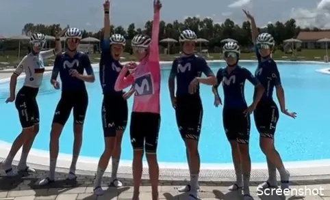 🎥 In het roze het zwembad in: ploeggenotes Annemiek van Vleuten houden Nederlandse jong