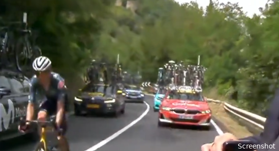 Wilco Kelderman crashes hard during descent in opening stage of the Tour de France