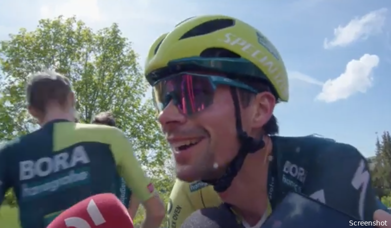 Grappende Roglic komt met goed nieuws na crash in Dauphiné: 'Niet echt pijn, tijdrit supergoede test'