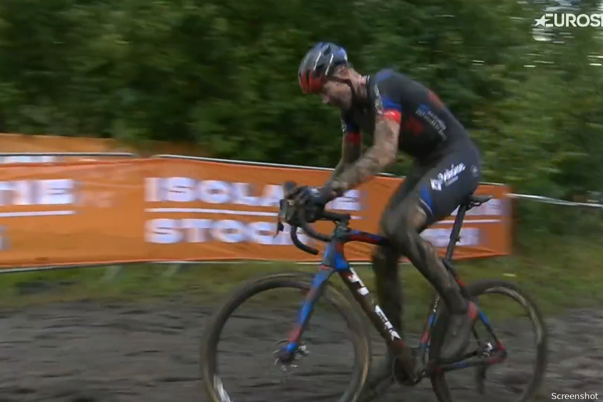 Modderman Aerts de beste in Drentse klei van Superprestigemanche in Gieten