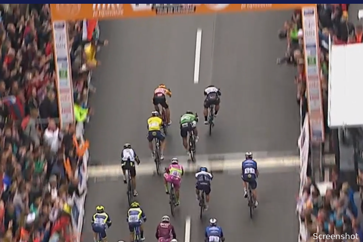 Halvorsen verschalkt Groves na fotofinish in Slowakije, Sagan derde en nieuwe leider