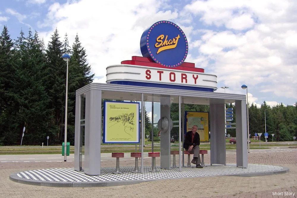Busstation in American Diner stijl met een jukebox