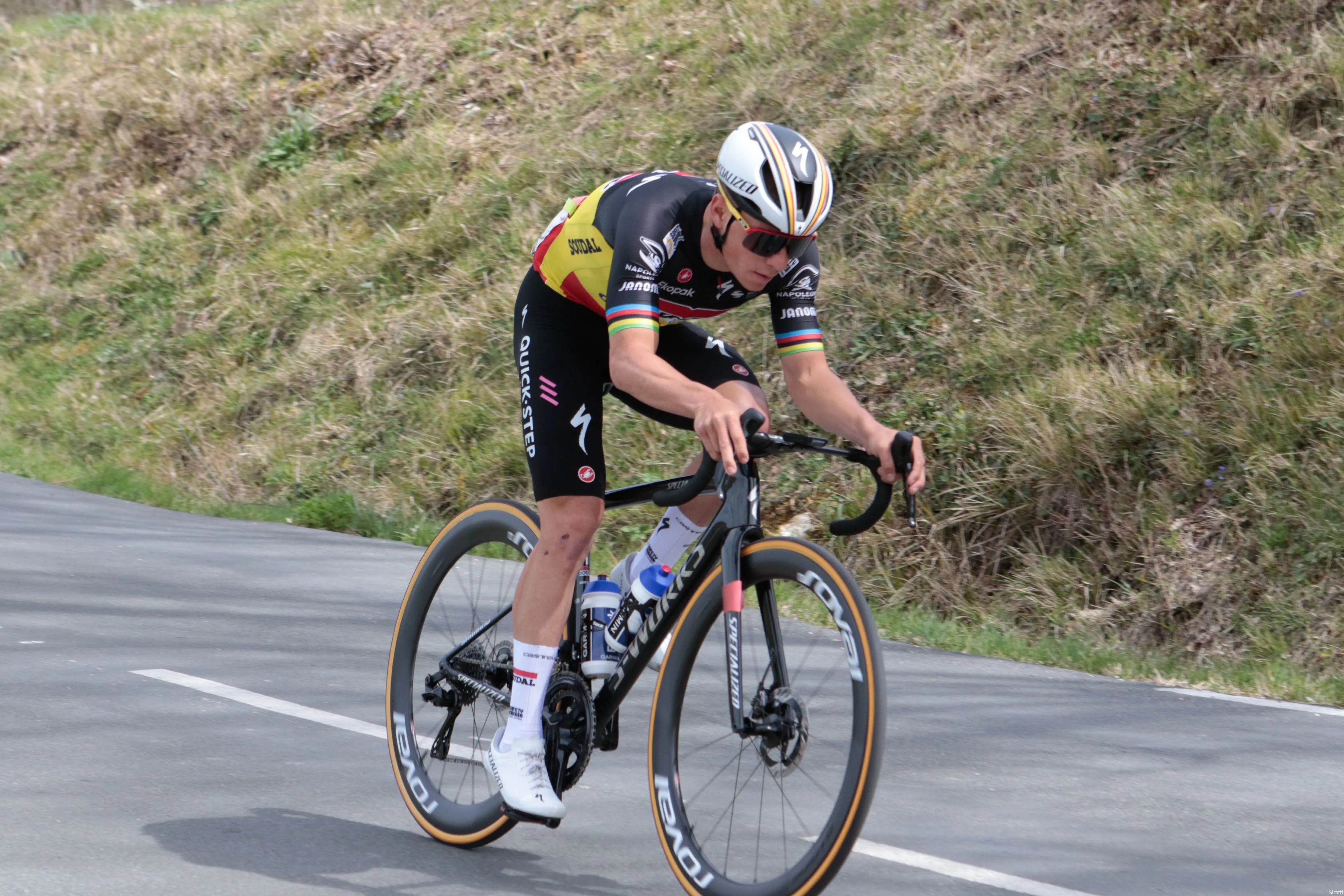 Cycling dauphine outlet