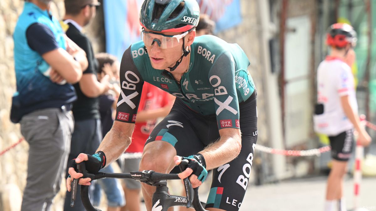 Partecipanti Giro d’Italia 2023 |  Ritiro per Vlasov e Petilli nella 10^ tappa bagnata del Giro