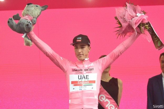 Team Corratec moet kopman Tivani missen in Giro d'Italia; Dalla Valle aangewezen sprinter, ex-roze trui Conti ook mee