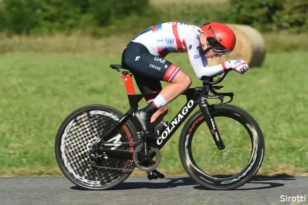 Pogacar na nieuwe Sloveense tijdrittitel: 'Voelde goed om nu wel te winnen'