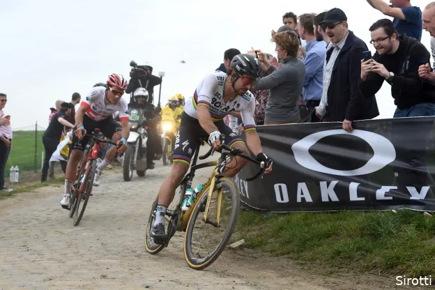 [Update] Kogel nu al door de kerk: Geen Parijs-Roubaix in 2020