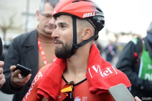 Liefhebber Bouhanni maakt negen maanden na horrorcrash zijn comeback: 'Ik dacht dat ik in een rolstoel zou belanden'