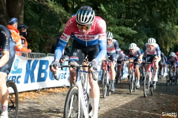 Van der Poel over combinatie Tour en Olympische Spelen: 'Moeilijke puzzel'