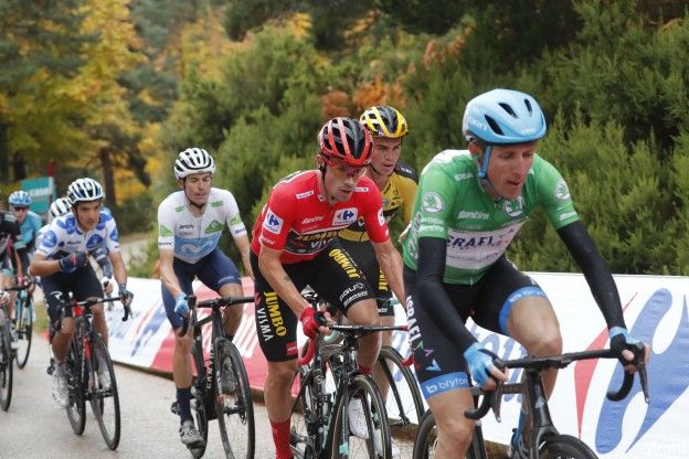 Wielrennen op TV 28 oktober 2020 | Waar ziet u de Vuelta met steile slotklim?