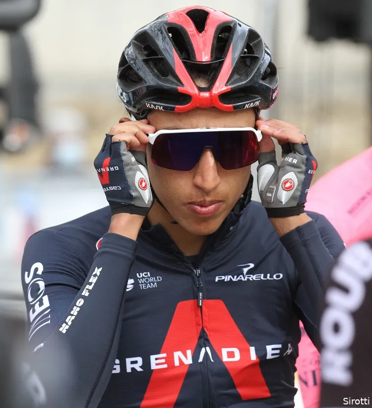 Bernal en G.Thomas worden opgehouden door val en verliezen tijd in Tirreno-Adriatico