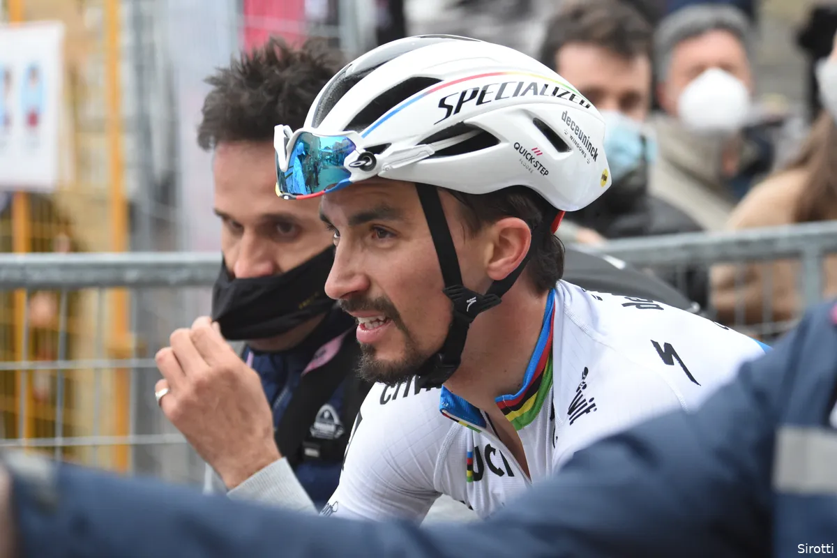 Alaphilippe haalde motivatie uit Belgische fans: 'Ze zeiden geen aardige dingen'